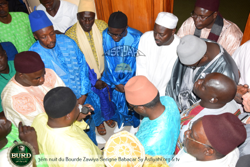 PHOTOS - GAMOU TIVAOUANE 2017 - Les Images de la troisième nuit du Bourde à la Zawiya Serigne Babacar SY