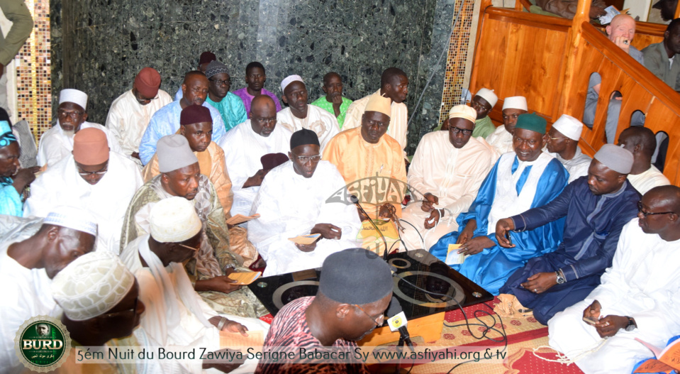 PHOTOS - TIVAOUANE - Les Images de la Cinquiéme nuit du Bourde à la Mosquée Serigne Babacar Sy