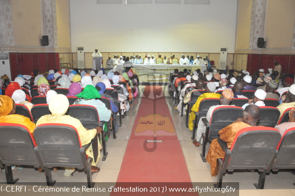 PHOTOS - Les Images de la cérémonie de remise officielle d’attestations aux participants aux séminaires de formation sur divers thèmes islamiques durant l’année académique 2017, organisée par le CERFI du Pr Rawane MBAYE