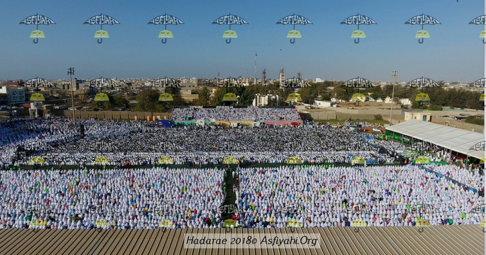 24 PHOTOS - Vue Aérienne de la Hadratoul Jumma de ce Vendredi 11 Mai au Stade Amadou Barry - La Spiritualité Tijan au coeur de Dakar