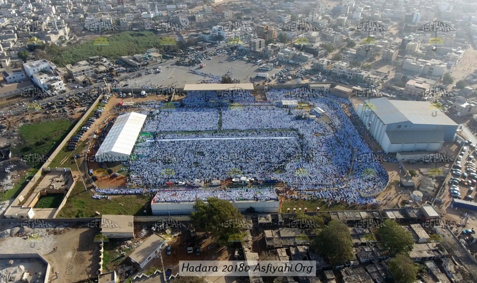 24 PHOTOS - Vue Aérienne de la Hadratoul Jumma de ce Vendredi 11 Mai au Stade Amadou Barry - La Spiritualité Tijan au coeur de Dakar