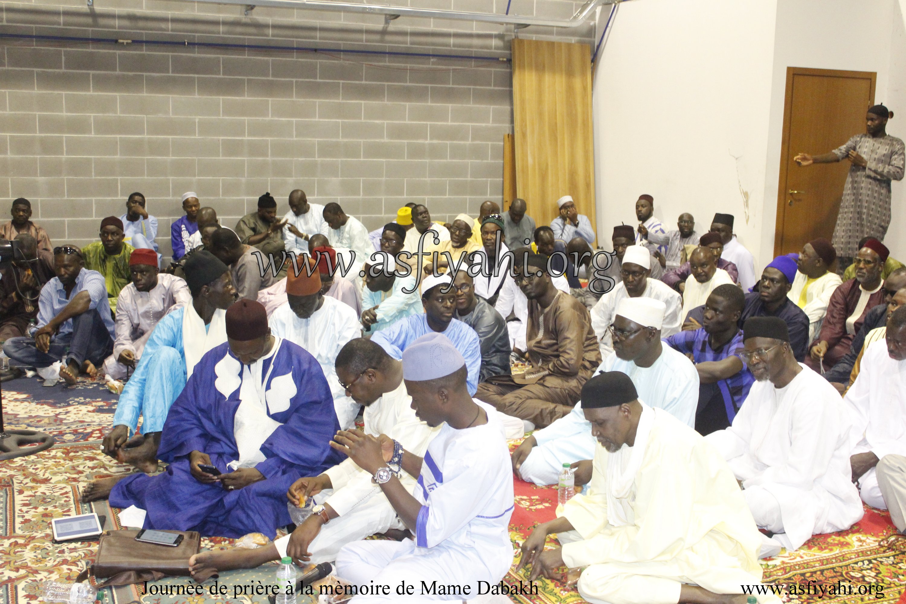 PHOTO - ITALIE - PALAZZOLO SULL'OGLIO : LES IMAGES DE LA JOURNEE DE PRIERE A LA MEMOIRE DE SERIGNE ABDOUL AZIZ SY DABAKH