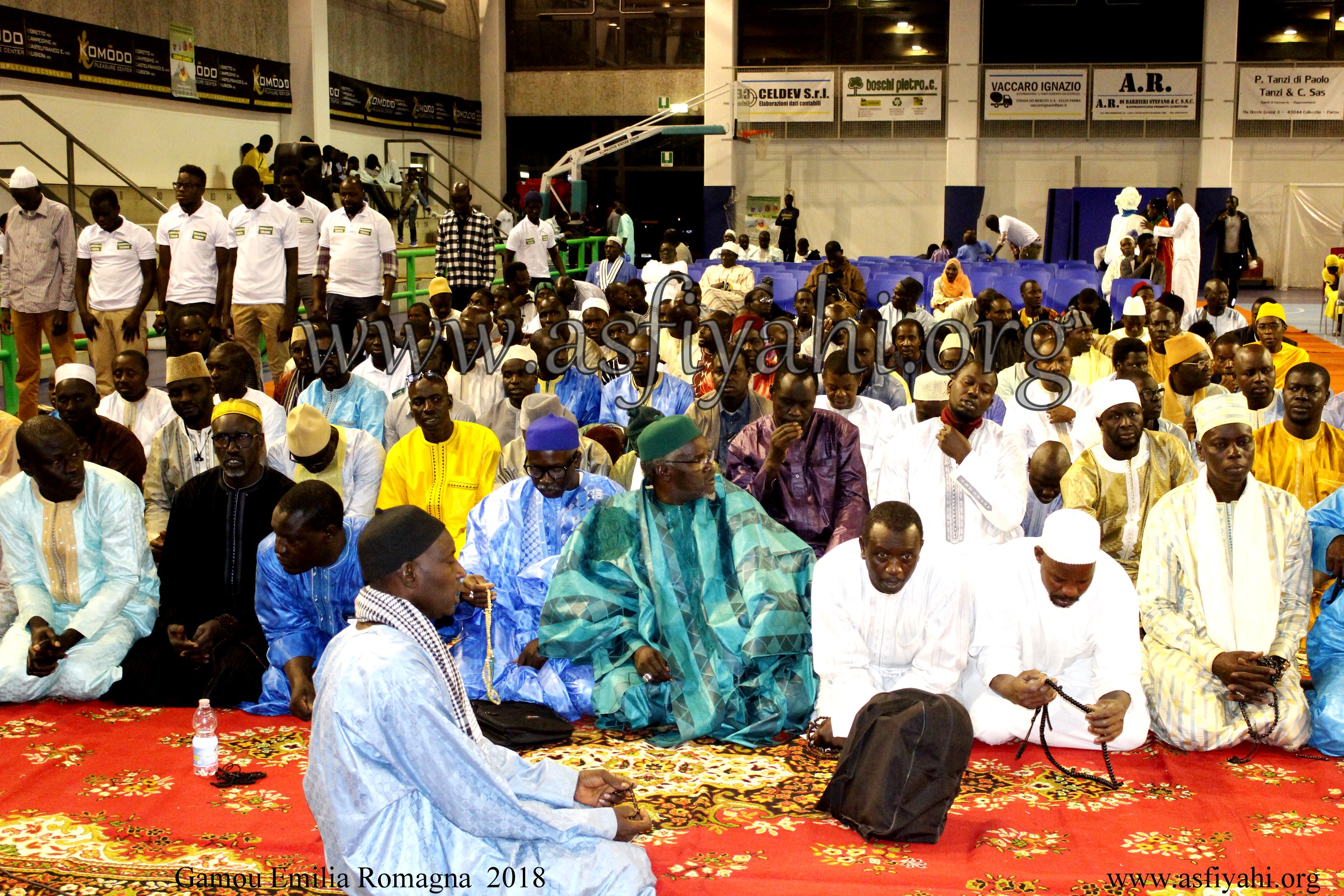 PHOTO - ITALIE - EMILIA ROMAGNA : GAMOU FÉDÉRATION DES DAHIRAS TIDIANES D'EMILIA ROMAGNA PRÉSIDÉ PAR SERIGNE HABIB SY MANSOUR 