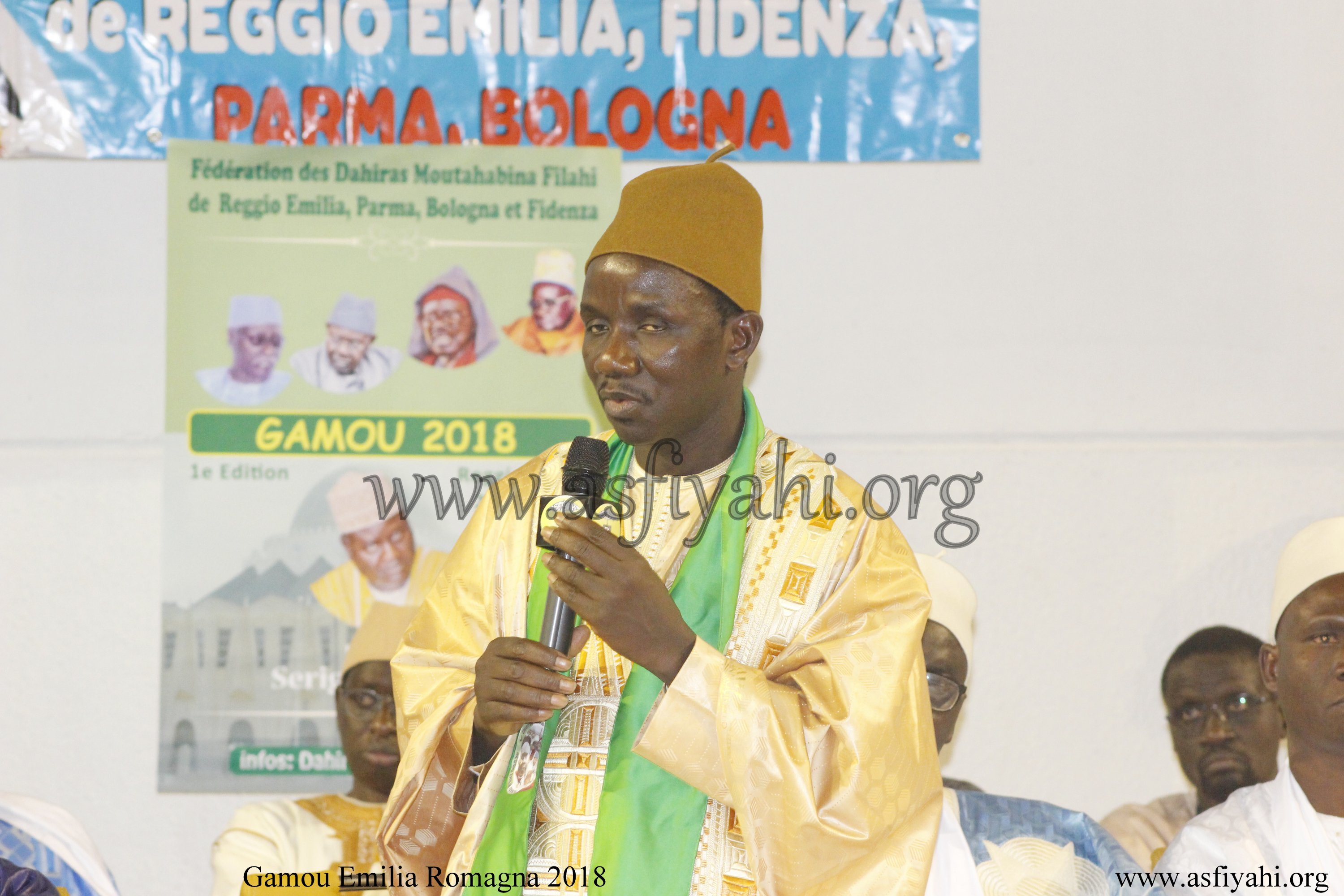 PHOTO - ITALIE - EMILIA ROMAGNA : GAMOU FÉDÉRATION DES DAHIRAS TIDIANES D'EMILIA ROMAGNA PRÉSIDÉ PAR SERIGNE HABIB SY MANSOUR 