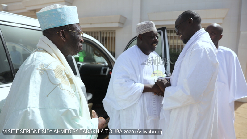 PHOTOS - Serigne Mountakha Mbacké, parrain du Gamou annuel de Diacksao: Les Images de la Visite de Serigne Sidy Ahmed Sy Dabakh à Touba