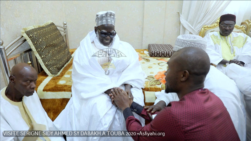 PHOTOS - Serigne Mountakha Mbacké, parrain du Gamou annuel de Diacksao: Les Images de la Visite de Serigne Sidy Ahmed Sy Dabakh à Touba