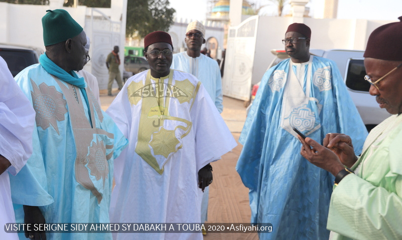 PHOTOS - Serigne Mountakha Mbacké, parrain du Gamou annuel de Diacksao: Les Images de la Visite de Serigne Sidy Ahmed Sy Dabakh à Touba