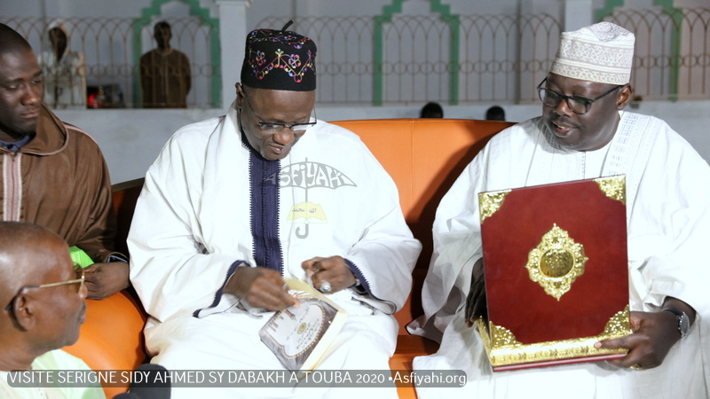 PHOTOS - Serigne Mountakha Mbacké, parrain du Gamou annuel de Diacksao: Les Images de la Visite de Serigne Sidy Ahmed Sy Dabakh à Touba