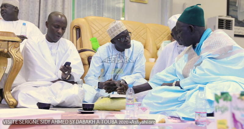 PHOTOS - Serigne Mountakha Mbacké, parrain du Gamou annuel de Diacksao: Les Images de la Visite de Serigne Sidy Ahmed Sy Dabakh à Touba