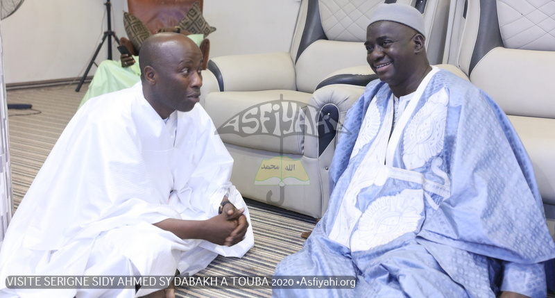 PHOTOS - Serigne Mountakha Mbacké, parrain du Gamou annuel de Diacksao: Les Images de la Visite de Serigne Sidy Ahmed Sy Dabakh à Touba