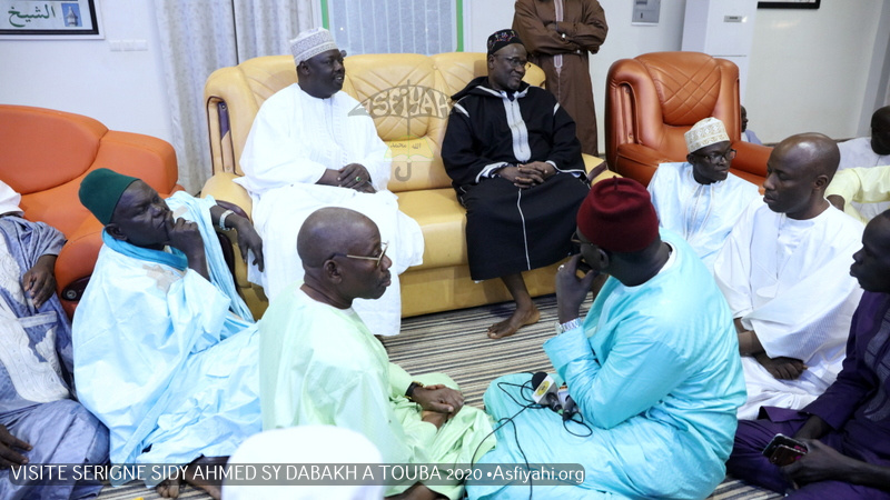 PHOTOS - Serigne Mountakha Mbacké, parrain du Gamou annuel de Diacksao: Les Images de la Visite de Serigne Sidy Ahmed Sy Dabakh à Touba