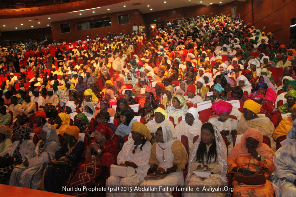 PHOTOS - GRAND THÉÂTRE - Les Images de la nuit du Prophète (psl) organisée par El Haddj Abdallah Fall et famille
