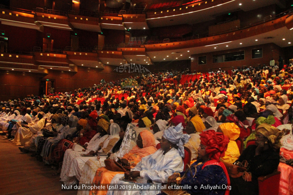 PHOTOS - GRAND THÉÂTRE - Les Images de la nuit du Prophète (psl) organisée par El Haddj Abdallah Fall et famille