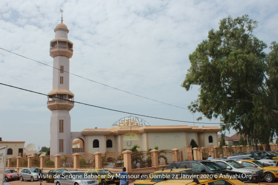 PHOTOS - GAMBIE - Serigne Babacar Sy Mansour assiste à la Prière de ce Vendredi 24 janvier et reçoit une délégation du parlement  de la CEDEAO 