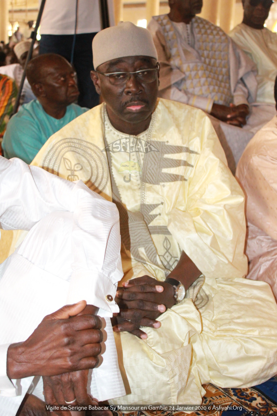 PHOTOS - GAMBIE - Serigne Babacar Sy Mansour assiste à la Prière de ce Vendredi 24 janvier et reçoit une délégation du parlement  de la CEDEAO 