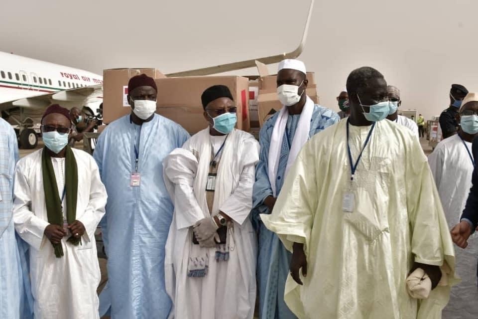 PHOTOS ET VIDEO - La Fondation Mohamed 6 des Oulémas Africains magnifie le Don du Royaume du Maroc à la République Sénégal dans le cadre de sa riposte contre le nouveau coronavirus 