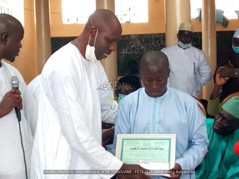PHOTOS - FÊTE DU CORAN AU DAARA de la ZAWIYA ELHADJI MALICK SY de TIVAOUANE - Les apprenants prennent congés (BEUR) pour les besoins de la Tabaski