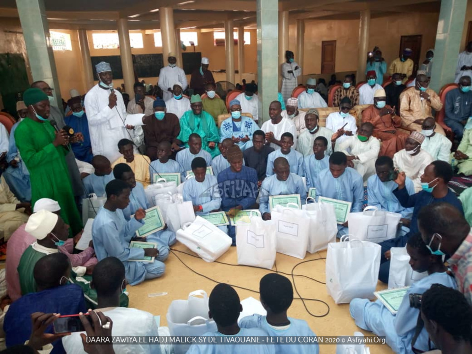 PHOTOS - FÊTE DU CORAN AU DAARA de la ZAWIYA ELHADJI MALICK SY de TIVAOUANE - Les apprenants prennent congés (BEUR) pour les besoins de la Tabaski