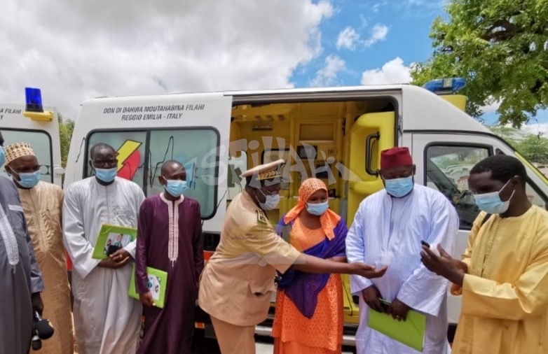 PHOTOS - DIAKSAO - SANTÉ PUBLIQUE: Important Don de la famille de Seydil Hadj Malick SY d'une valeur de 40 millions en matériel médical dont une ambulance médicalisée