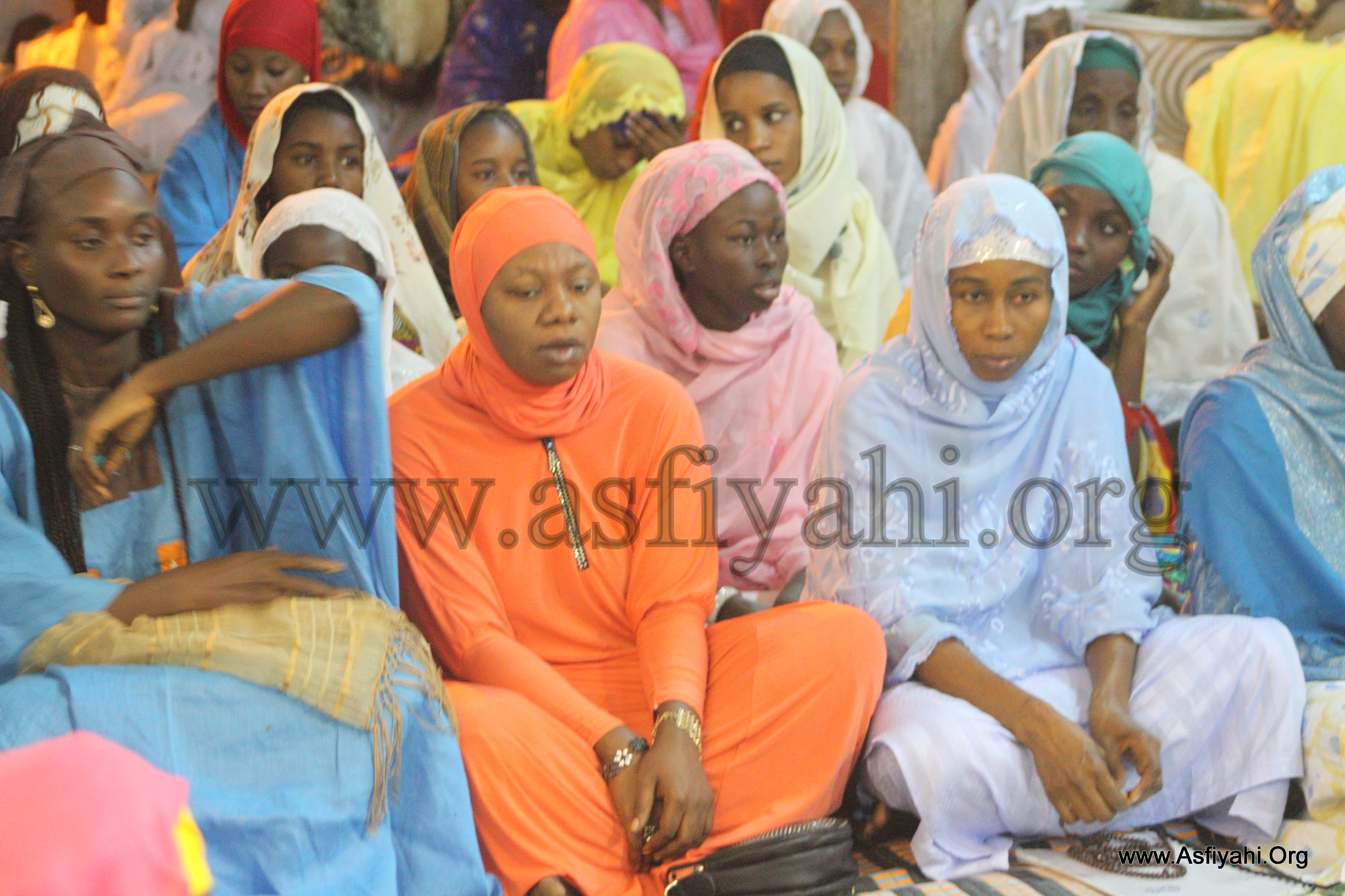 PHOTOS - Les Images du Burd Populaire de Diamalaye, preside par Serigne Alioune Sall Safietou Sy