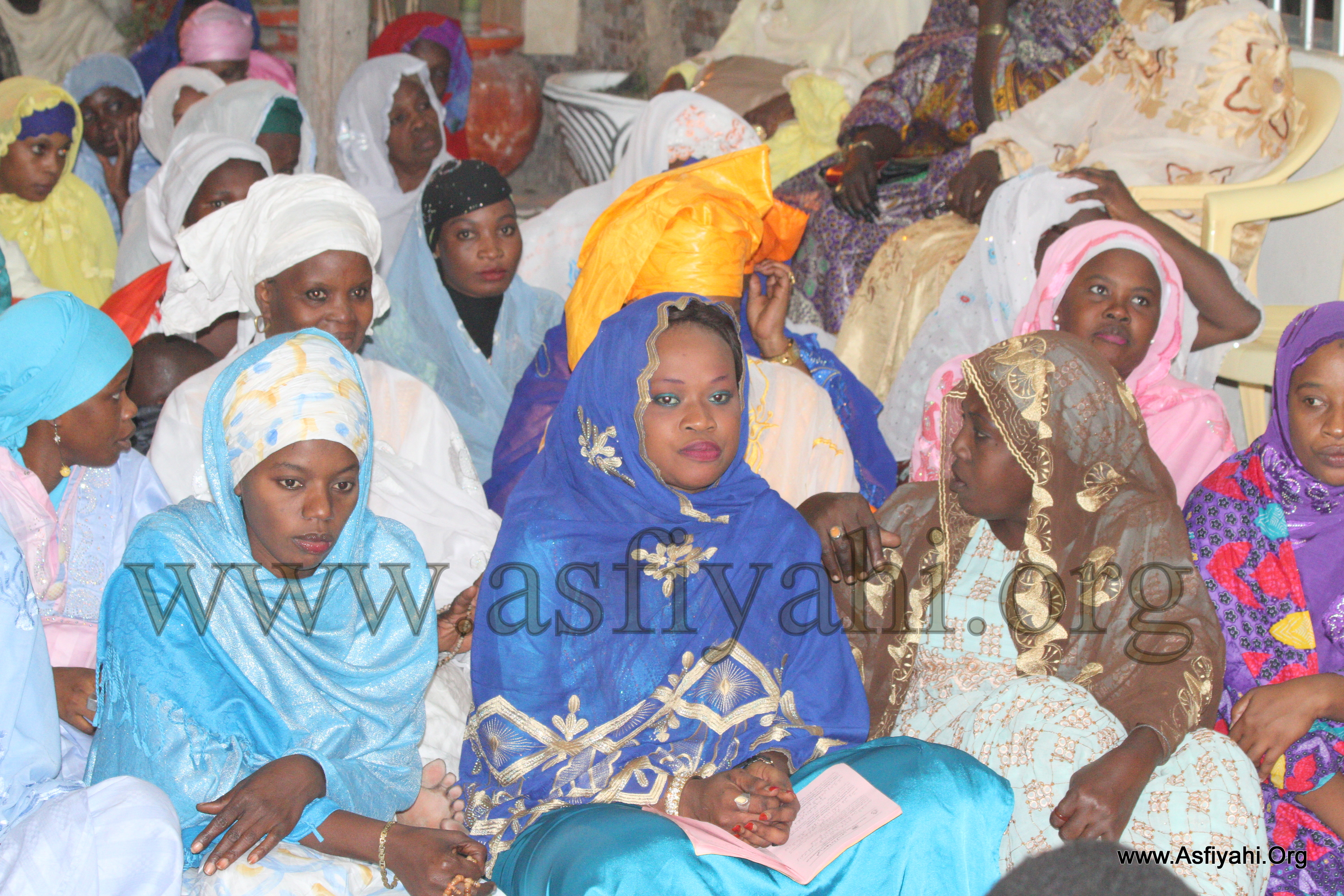 PHOTOS - Les Images du Burd Populaire de Diamalaye, preside par Serigne Alioune Sall Safietou Sy