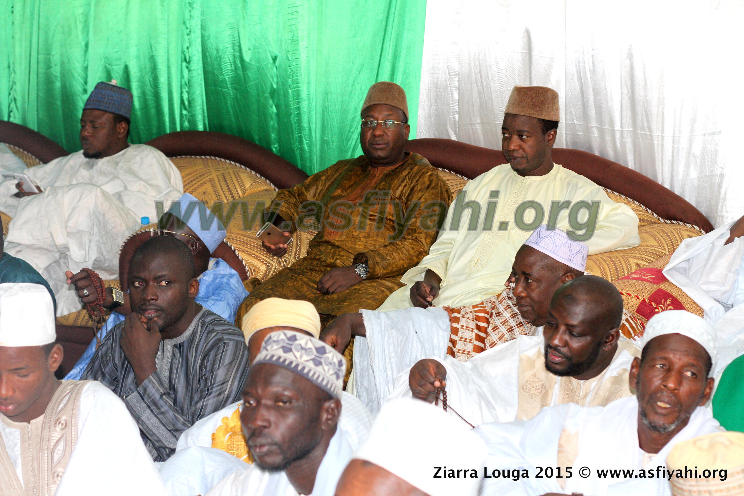 PHOTOS - DIRECT ZIARRA LOUGA - Les Images de la veillée religieuse organisée ce Vendredi 8 Janvier 2016 à la residence du Khalif Thierno Bachir Tall