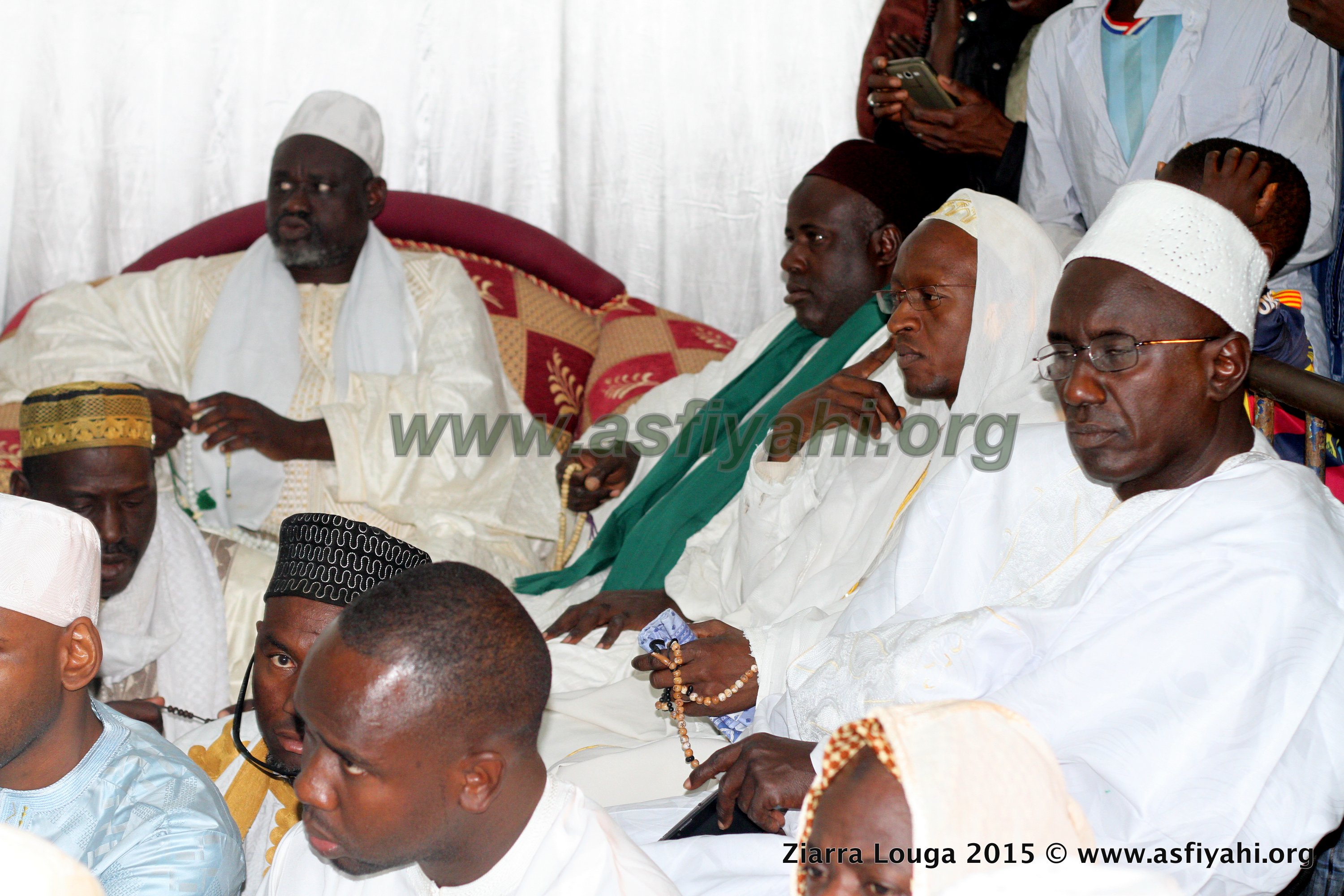 PHOTOS - DIRECT ZIARRA LOUGA - Les Images de la veillée religieuse organisée ce Vendredi 8 Janvier 2016 à la residence du Khalif Thierno Bachir Tall