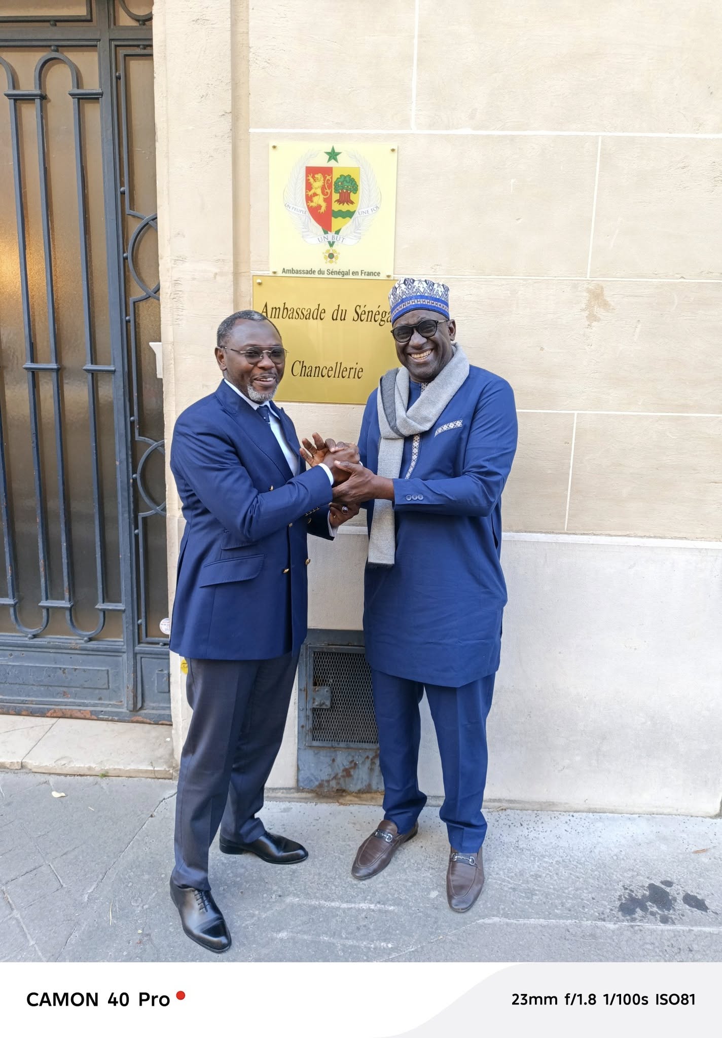 Rencontre entre Serigne Cheikh Oumar Sy Djamil et l’Ambassadeur du Sénégal à Paris