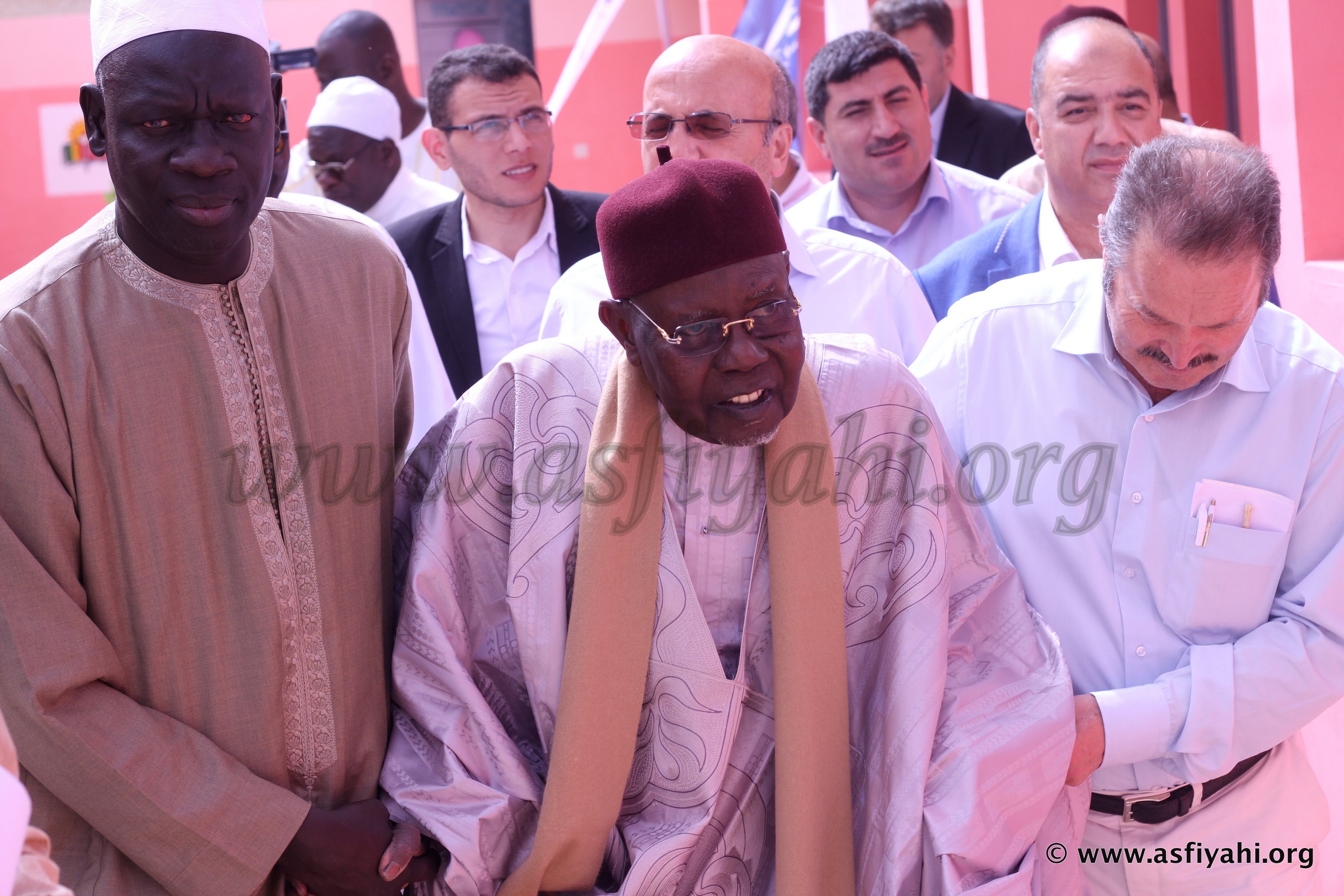 PHOTOS - 7 MAI 2016 À TIVAOUANE - Serigne Abdoul Aziz SY Al Amine réceptionne le Nouveau Daara Khalifa Ababacar SY réhabilité par une association Turque 