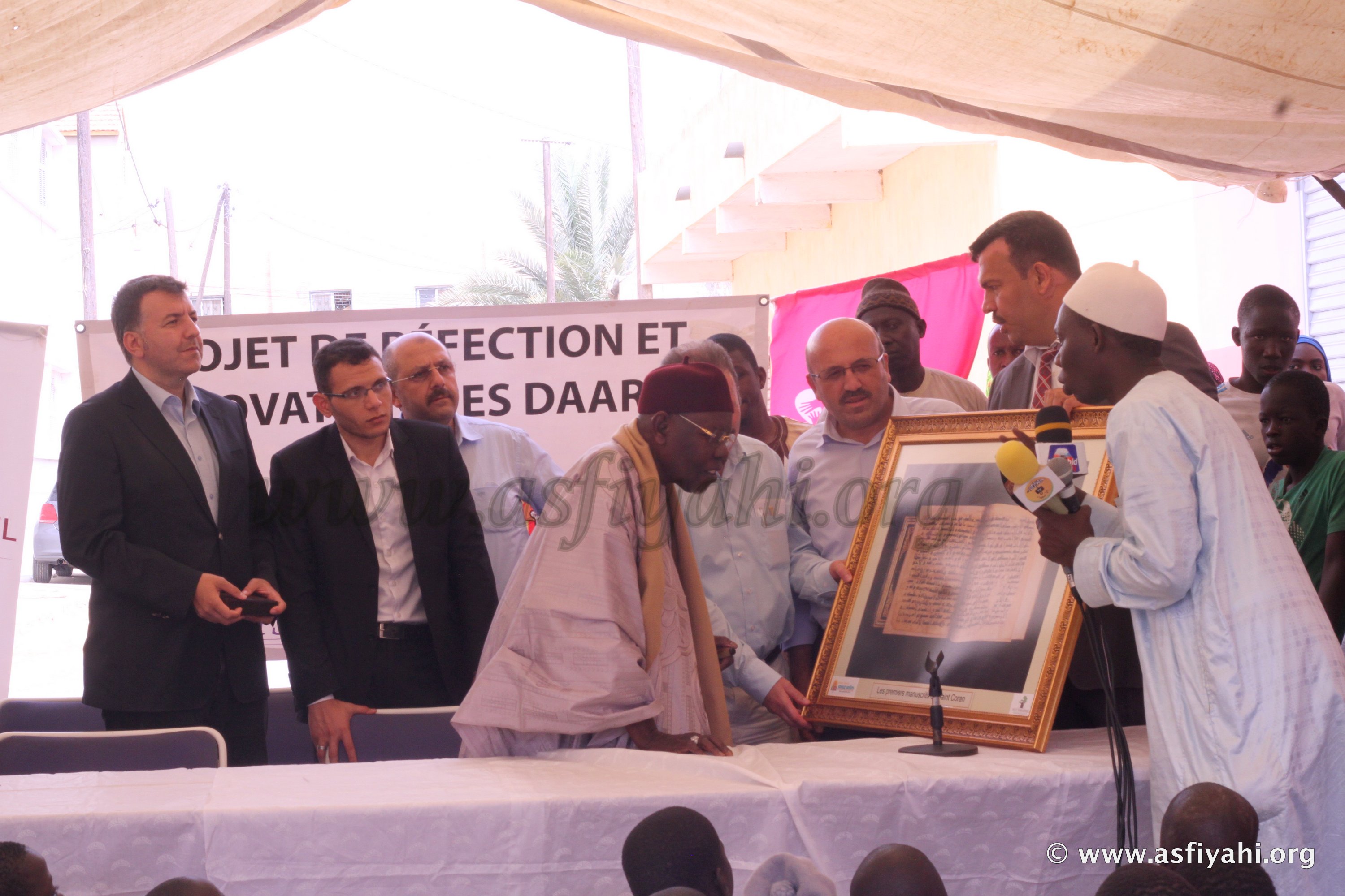 PHOTOS - 7 MAI 2016 À TIVAOUANE - Serigne Abdoul Aziz SY Al Amine réceptionne le Nouveau Daara Khalifa Ababacar SY réhabilité par une association Turque 