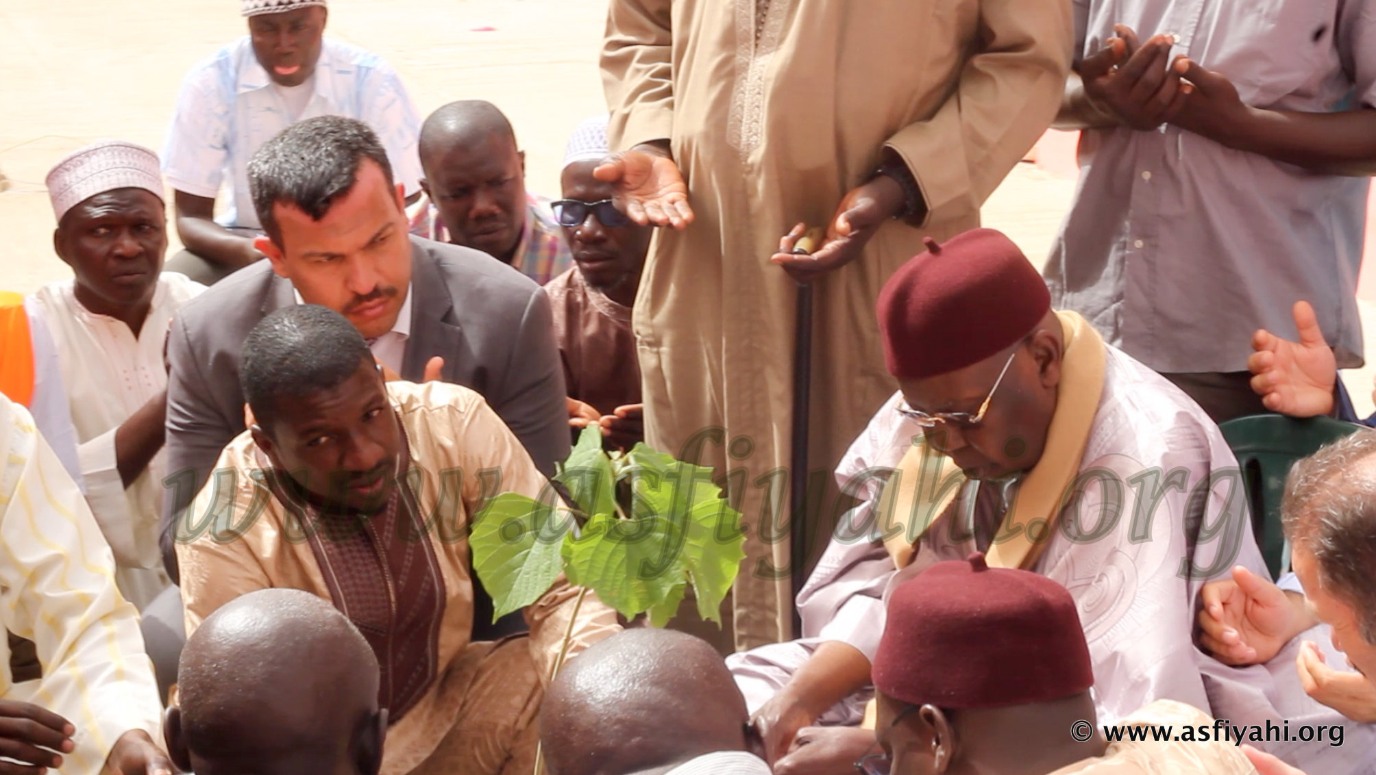 PHOTOS - 7 MAI 2016 À TIVAOUANE - Serigne Abdoul Aziz SY Al Amine réceptionne le Nouveau Daara Khalifa Ababacar SY réhabilité par une association Turque 
