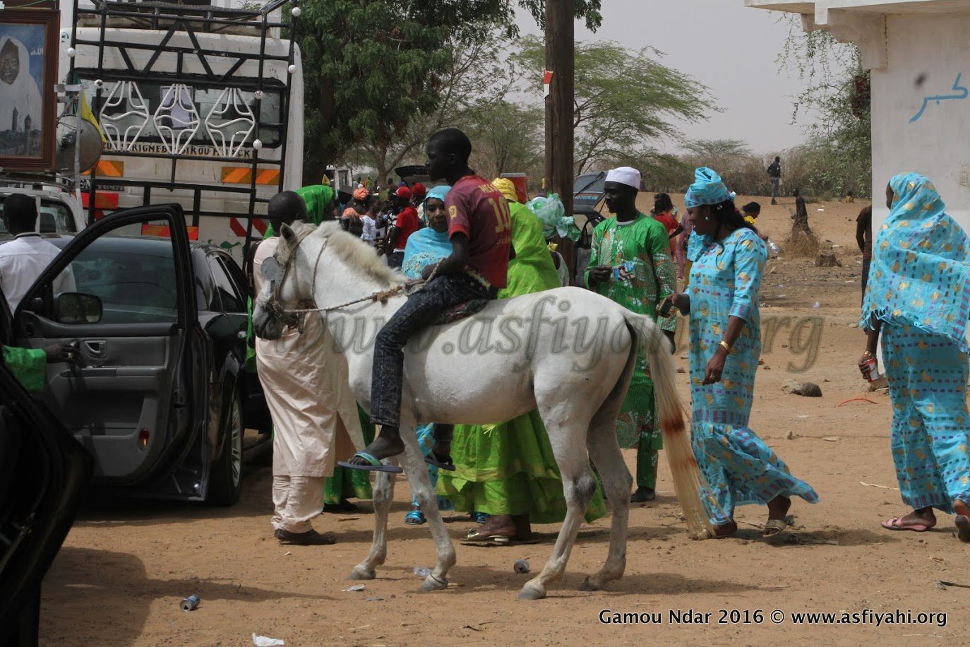 PHOTOS - GAMOU NDAR 2016 - Vivez les temps-forts du Convoi Dakar - Tivaouane - Saint-Louis (1ére Partie) ; Les Fidèles répondent à l'appel de Serigne Babacar Sy (rta), sous la Direction de Serigne Abdoul Aziz Sy Al Amine 