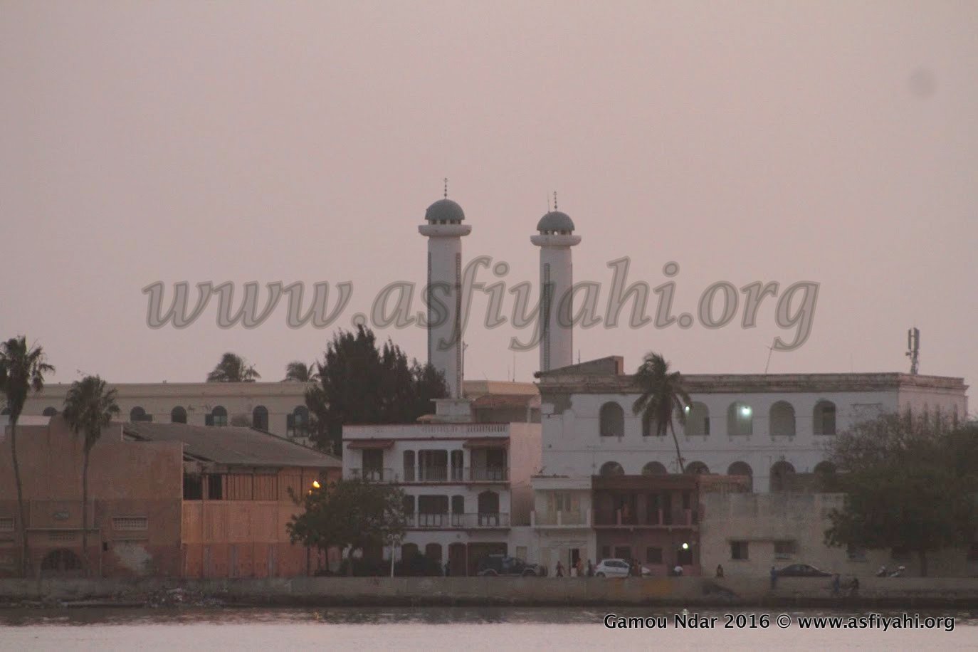 PHOTOS - GAMOU NDAR 2016 - Vivez les temps-forts du Convoi Dakar - Tivaouane - Saint-Louis (1ére Partie) ; Les Fidèles répondent à l'appel de Serigne Babacar Sy (rta), sous la Direction de Serigne Abdoul Aziz Sy Al Amine 