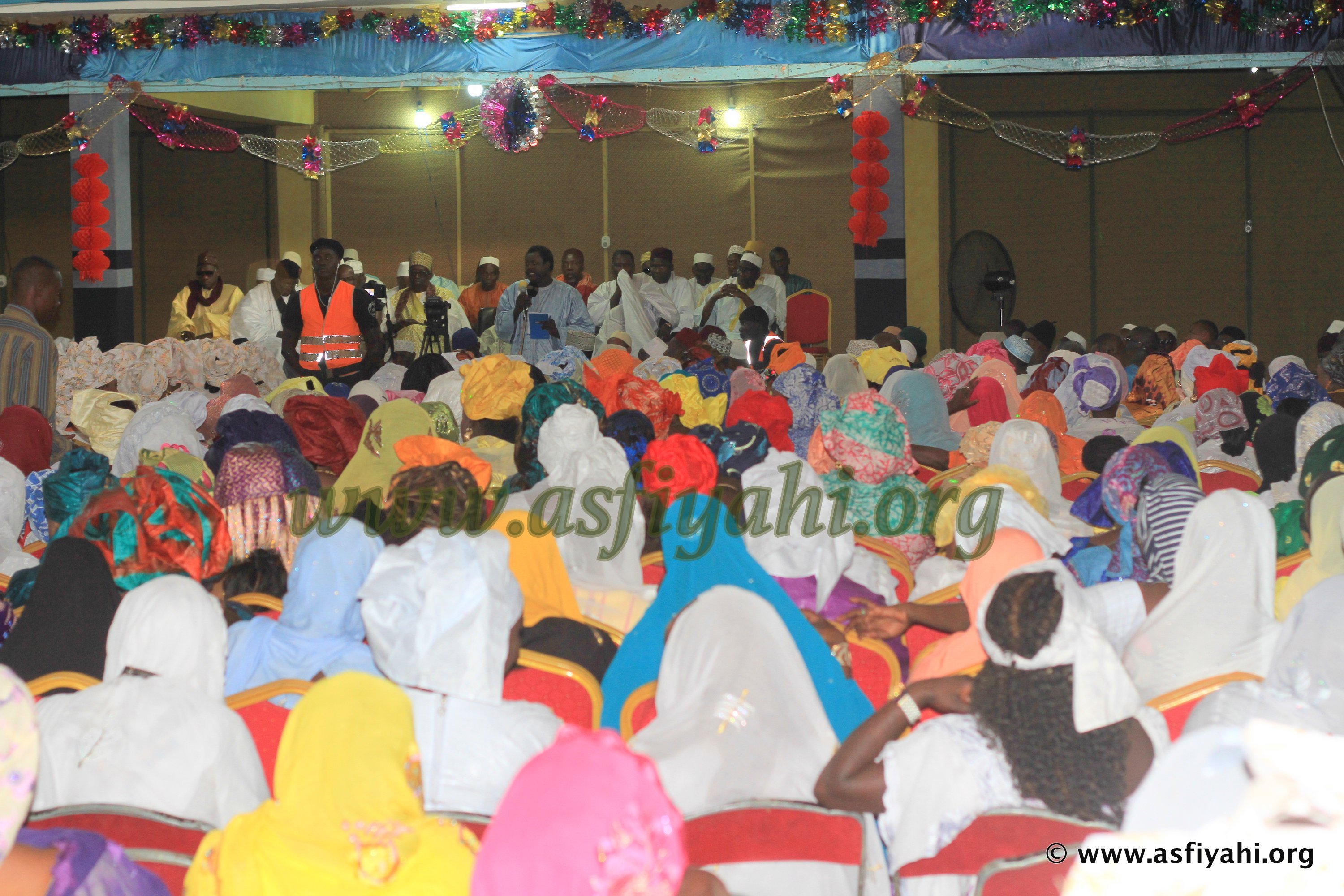 PHOTOS - 5 JUIN 2016 À DAKAR - Les Images de la Conférence des Petites Filles de El Hadj Abdou Cissé de Pire, El Hadj Abdou Cissé de Diamal et El Hadj Thierno Dramé de Andoulaye, organisée au caserne Samba Diery Diallo