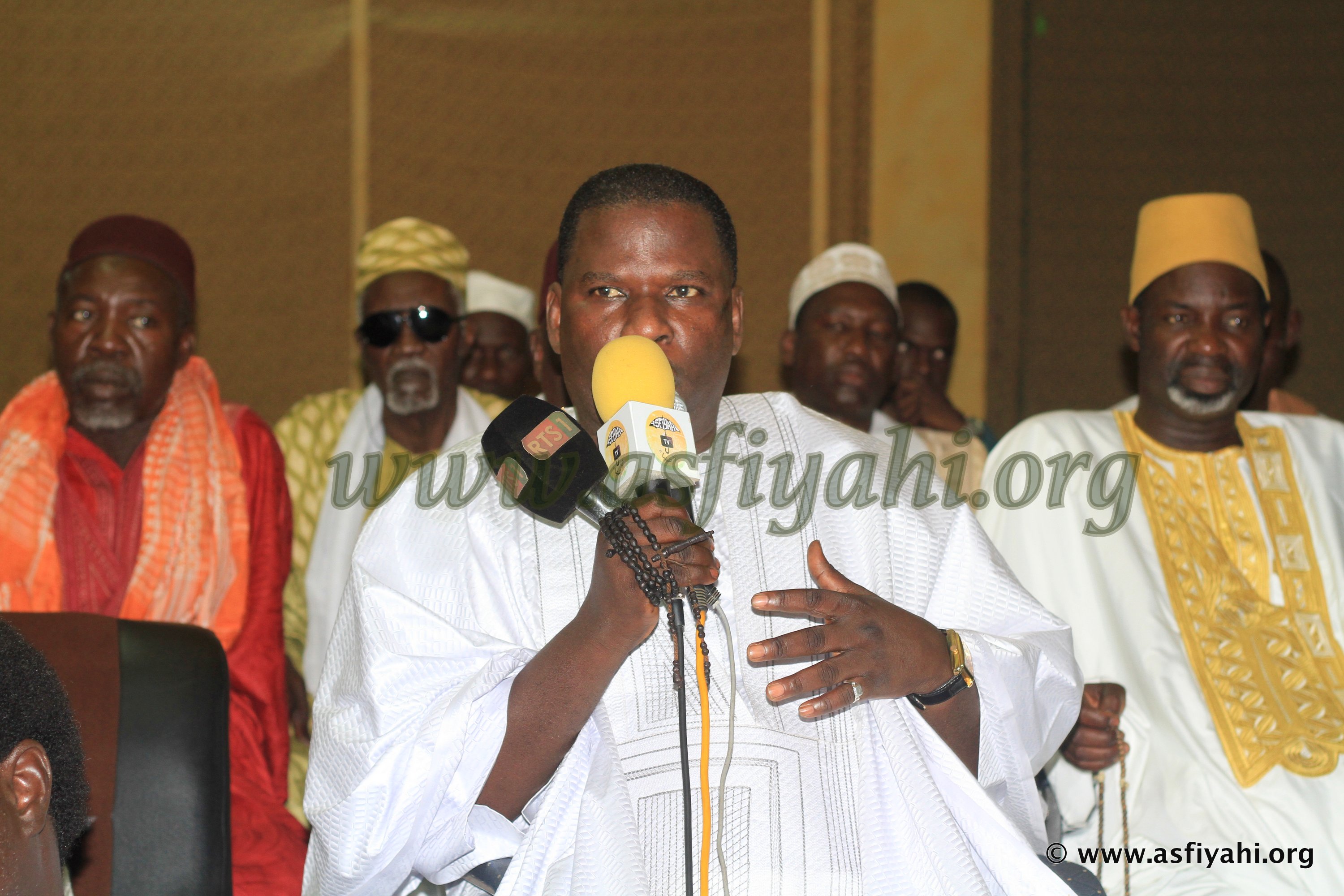 PHOTOS - 5 JUIN 2016 À DAKAR - Les Images de la Conférence des Petites Filles de El Hadj Abdou Cissé de Pire, El Hadj Abdou Cissé de Diamal et El Hadj Thierno Dramé de Andoulaye, organisée au caserne Samba Diery Diallo