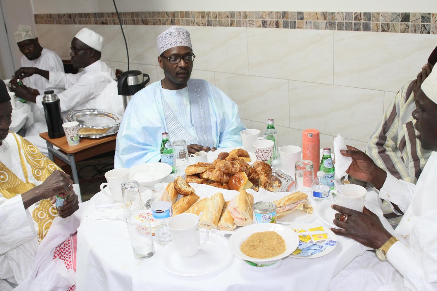 PHOTOS - 10 JUIN 2016 À NEW YORK - Les Images du Hadratoul Djumah suivi de Ndogou organisé à la Zawiya El Hadj Malick Sy de New-York