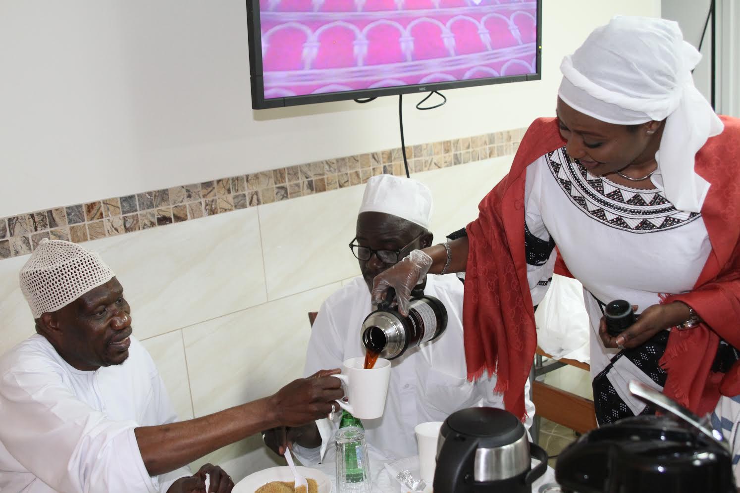 PHOTOS - 10 JUIN 2016 À NEW YORK - Les Images du Hadratoul Djumah suivi de Ndogou organisé à la Zawiya El Hadj Malick Sy de New-York