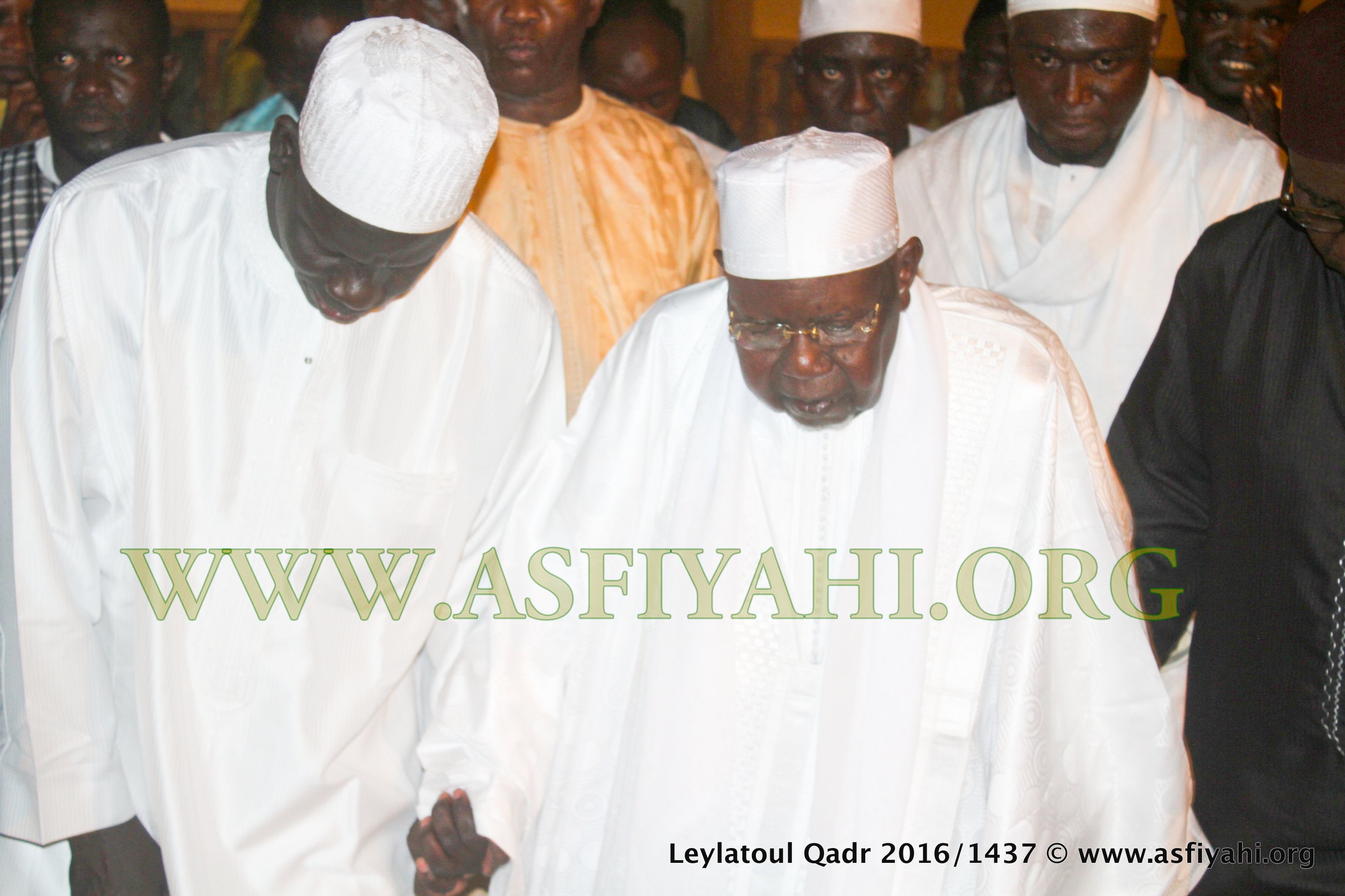 PHOTOS - 2 JUILLET 2016 À TIVAOUANE - Les Images de la Leylatoul Qadr à la Mosquée Serigne Babacar Sy (rta)