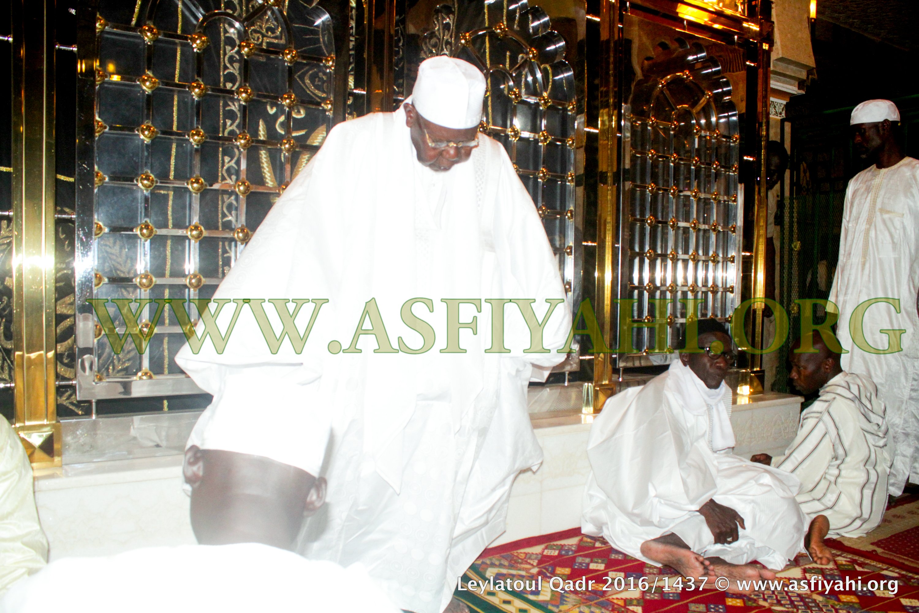 PHOTOS - 2 JUILLET 2016 À TIVAOUANE - Les Images de la Leylatoul Qadr à la Mosquée Serigne Babacar Sy (rta)