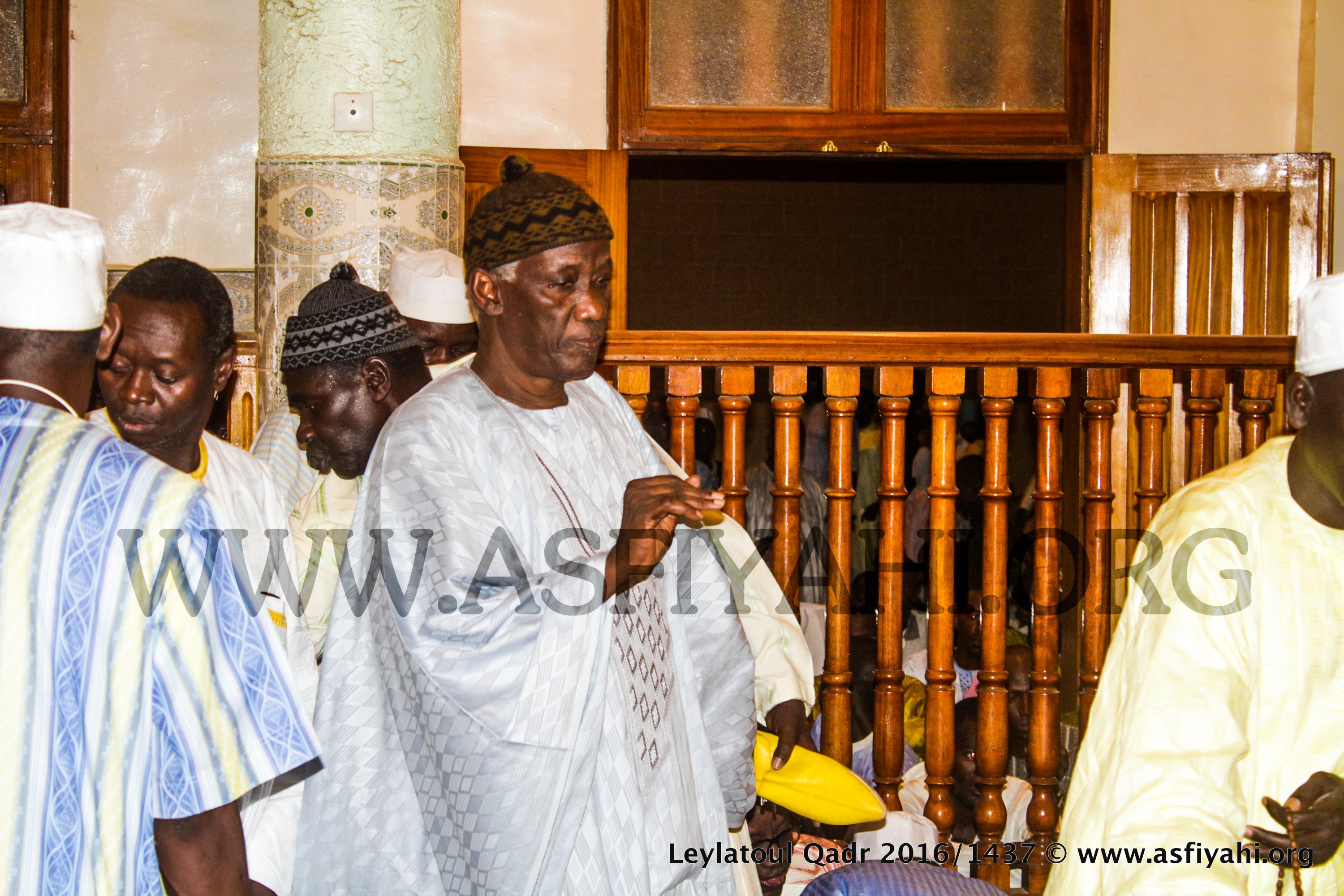 PHOTOS - 2 JUILLET 2016 À TIVAOUANE - Les Images de la Leylatoul Qadr à la Zawiya El Hadj Malick SY (rta)