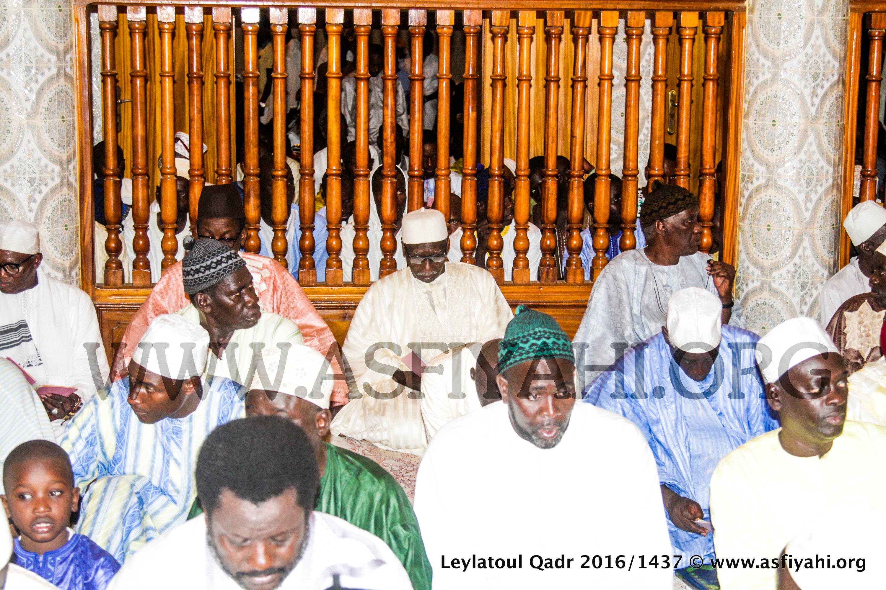PHOTOS - 2 JUILLET 2016 À TIVAOUANE - Les Images de la Leylatoul Qadr à la Zawiya El Hadj Malick SY (rta)