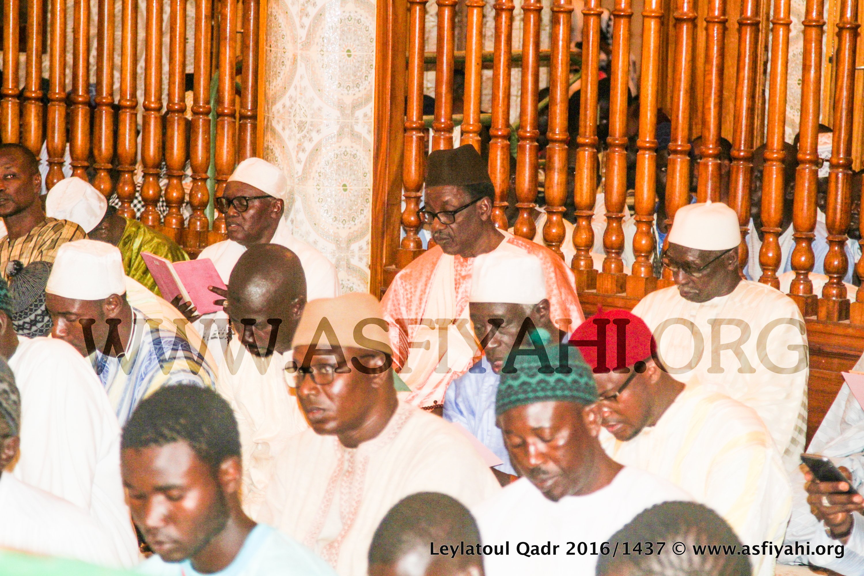 PHOTOS - 2 JUILLET 2016 À TIVAOUANE - Les Images de la Leylatoul Qadr à la Zawiya El Hadj Malick SY (rta)