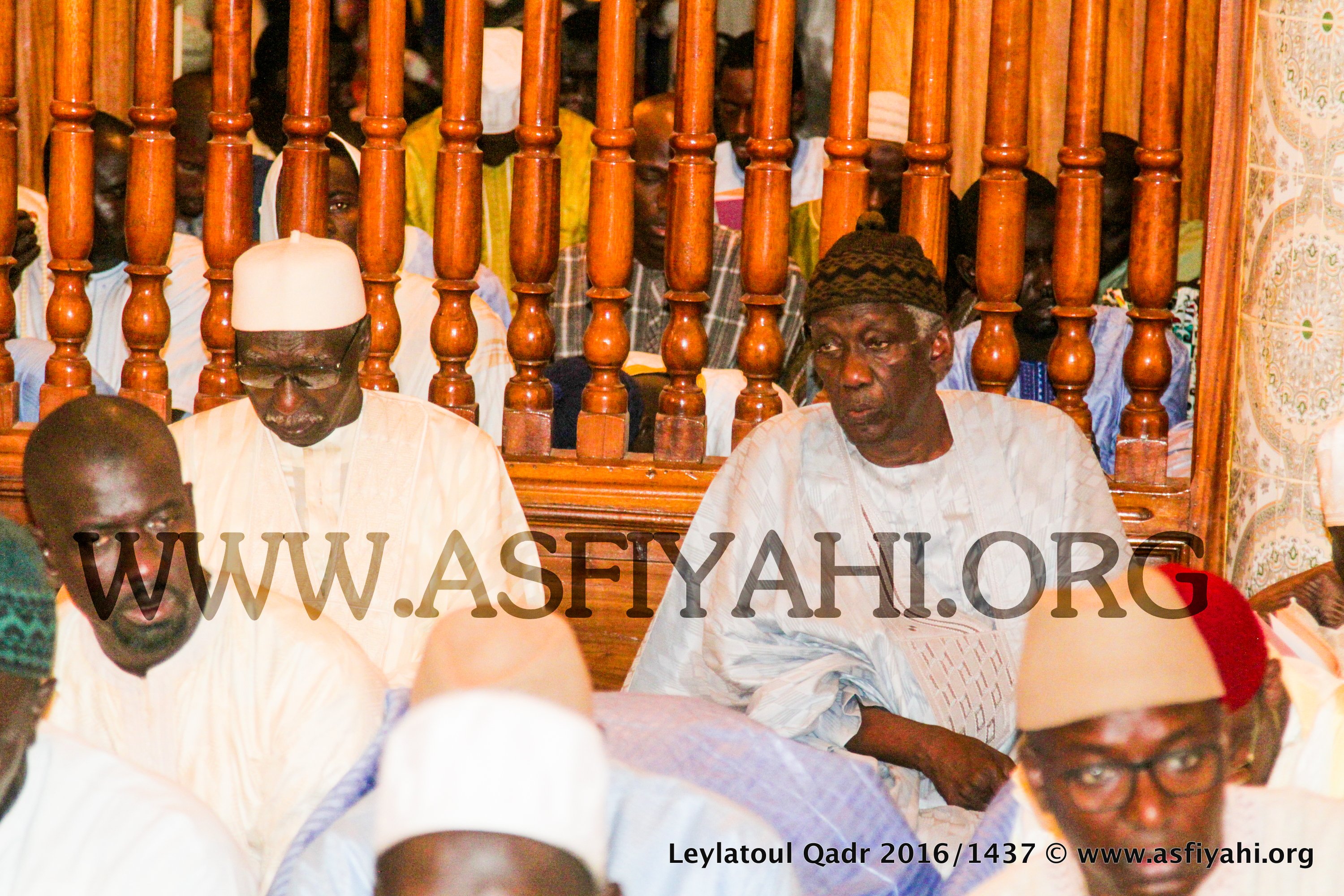 PHOTOS - 2 JUILLET 2016 À TIVAOUANE - Les Images de la Leylatoul Qadr à la Zawiya El Hadj Malick SY (rta)