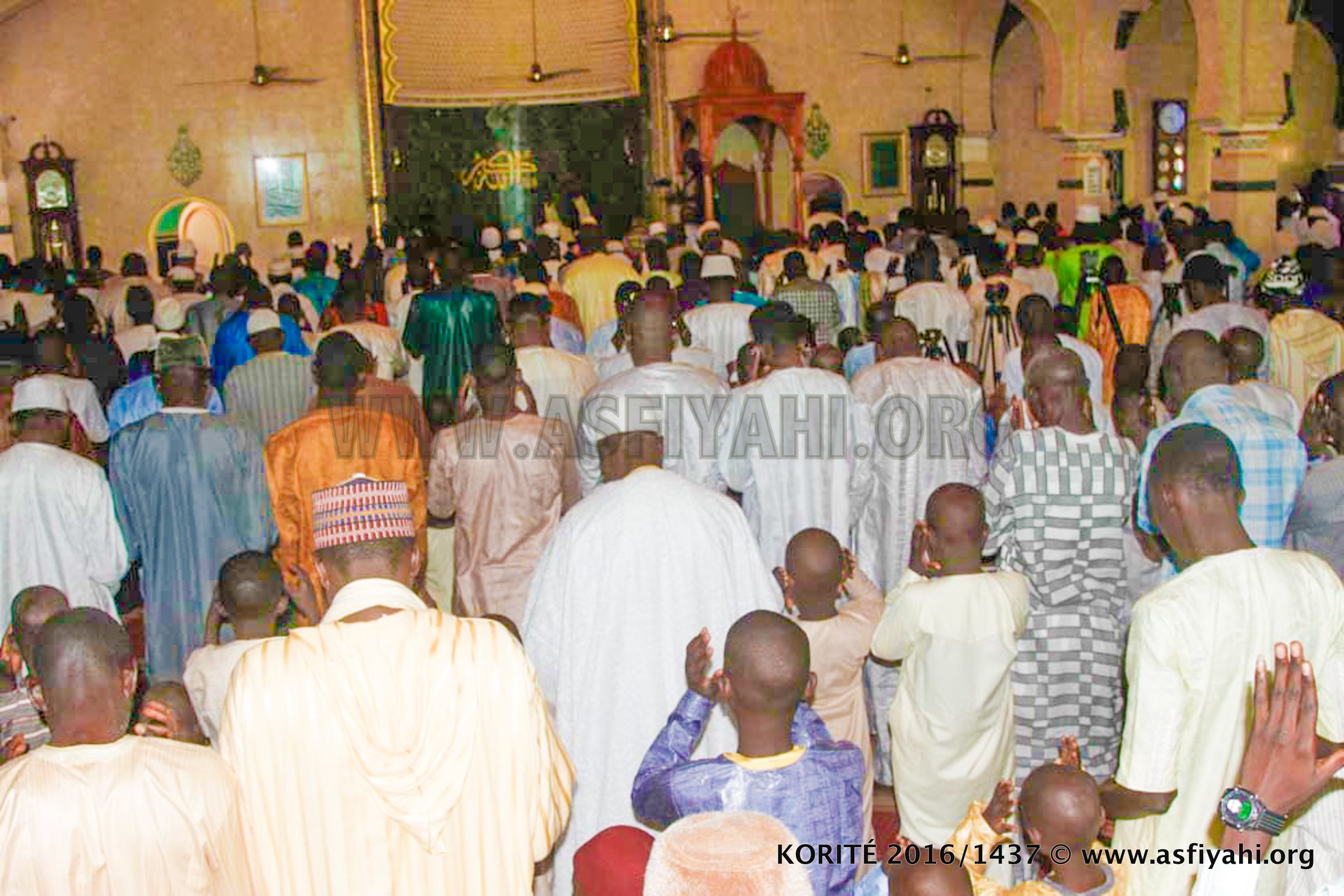 PHOTOS - KORITÉ 2016 À TIVAOUANE - Les Images de la Prière à la Mosquée Serigne Babacar SY (rta)