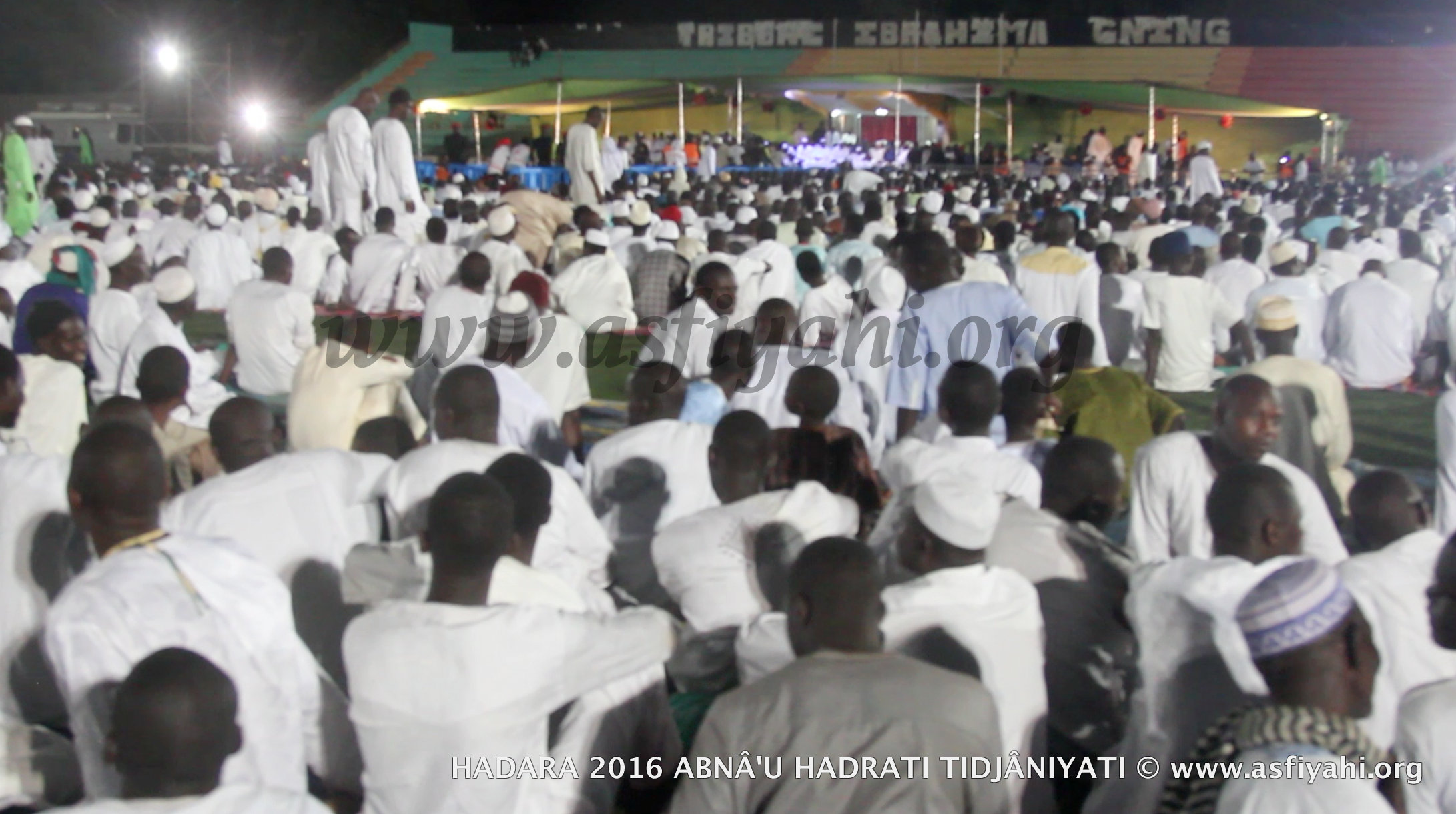 PHOTOS - 15 JUILLET 2016 AU STADE AMADOU BARRY - Les images de la Cérémonie officielle de la Hadratoul Djumah 2016