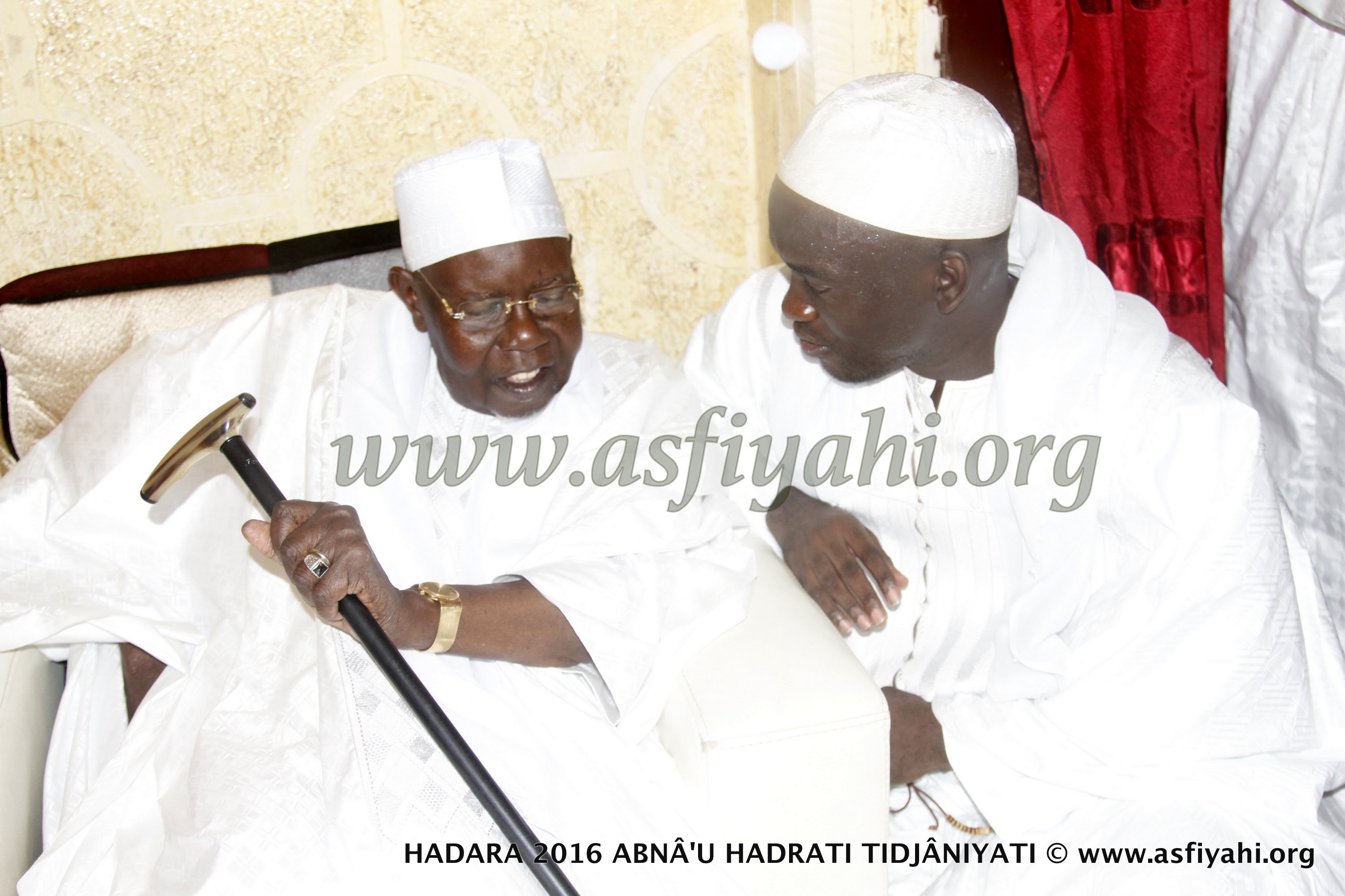 PHOTOS - 15 JUILLET 2016 À GUÉDIAWAYE - Réception de Serigne Abdoul Abdoul Aziz Al Amine chez Oustaz Fatah Sarr, initiateur du grand Hadratoul Djumah  au Stade Amadou Barry