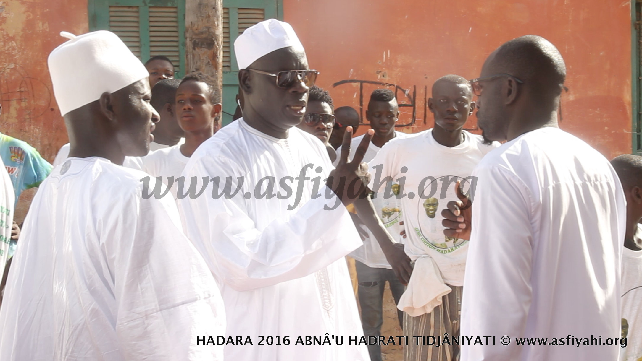 PHOTOS - 15 JUILLET 2016 À GUÉDIAWAYE - Réception de Serigne Abdoul Abdoul Aziz Al Amine chez Oustaz Fatah Sarr, initiateur du grand Hadratoul Djumah  au Stade Amadou Barry