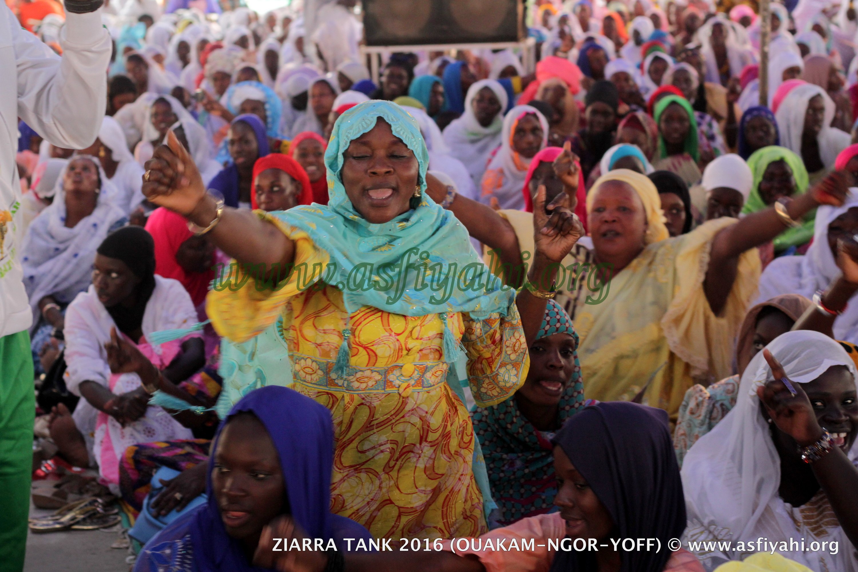 PHOTOS - 23 JUILLET 2016 À TIVAOUANE - Les Images de la Ziarra de la coordination des Tidianes de Tankaa, Ouakam Ngor et Yoff, reçue par Serigne Abdoul Aziz Sy Al Amine