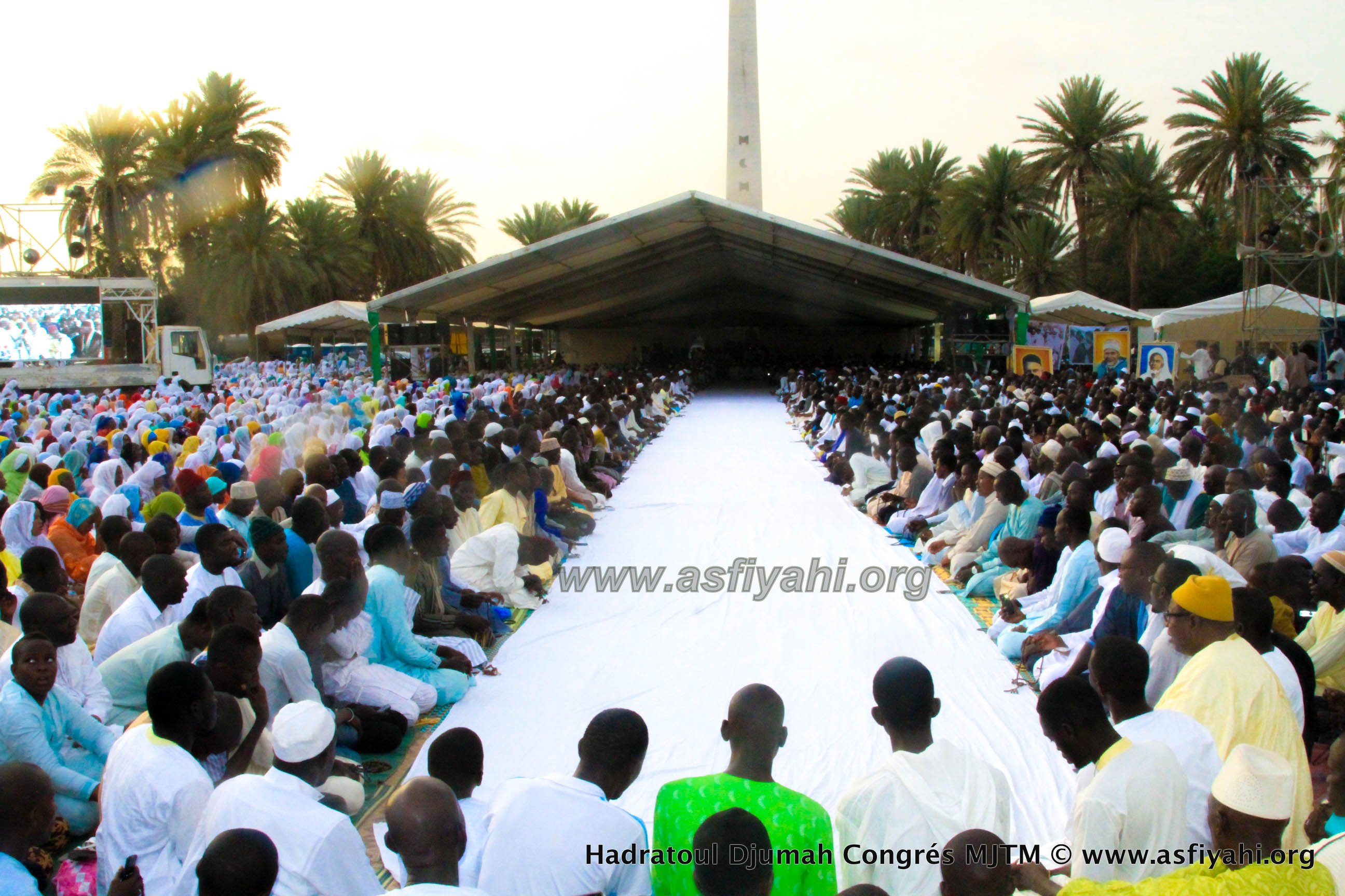 PHOTOS - 29 JUILLET 2016 À DAKAR - Les Images de la Hadratoul Djumah du Congrès de la Jeunesse Tidiane Malikite, présidée par Serigne Mbaye Sy Abdou  et le Maire de Dakar , Khalifa Ababacar Sall