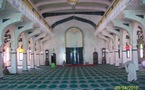 [VIDEO] Le Respect de la Mosquée (Téguine si Biir Djakk), traduction de «ADAABOUL MASDJID» de Seydi El Hadj Malick Sy (RTA)